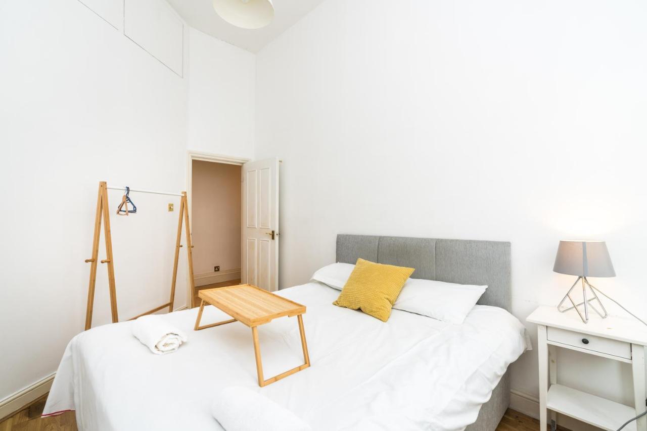 Spacious 2 Bedroom / Gloucester Road / Kensington London Eksteriør billede