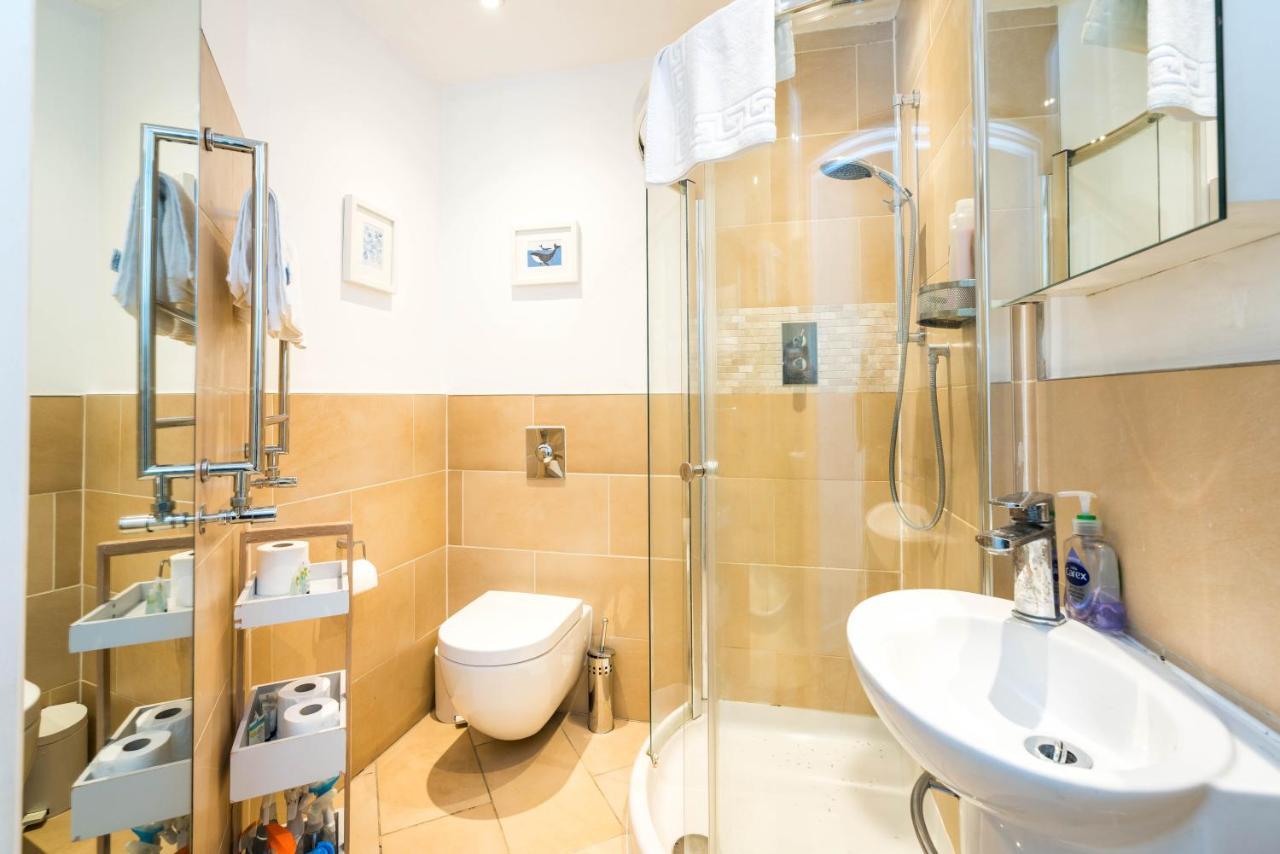 Spacious 2 Bedroom / Gloucester Road / Kensington London Eksteriør billede